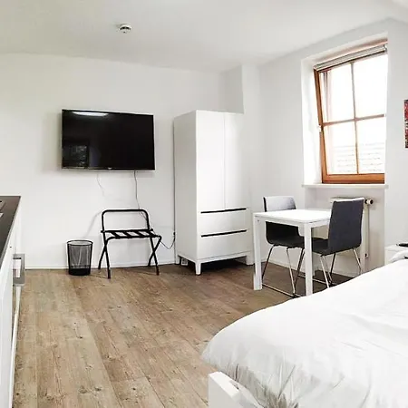 Ferienapartments Chrysantihof 茨维泽尔